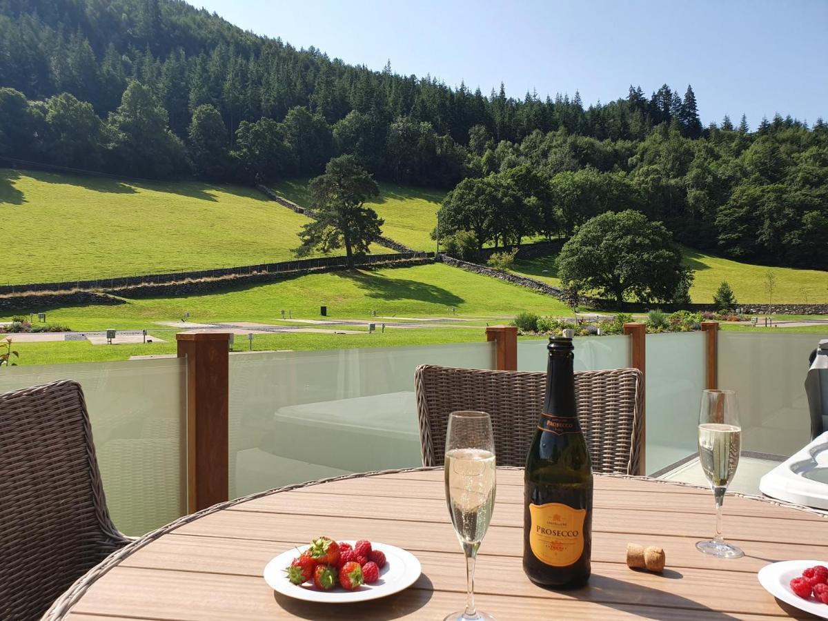Llyn Brenig Lodge Betws-y-Coed Exterior photo
